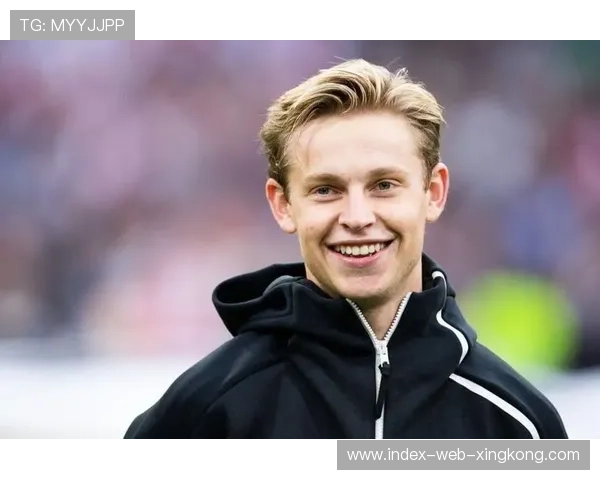 巴萨后场连续短传脱困，德容转身摆脱太丝滑